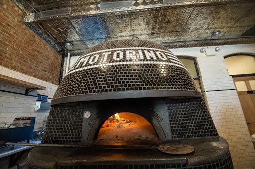 Motorino restaurant brooklyn