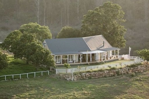 Brisbane Farm Stays