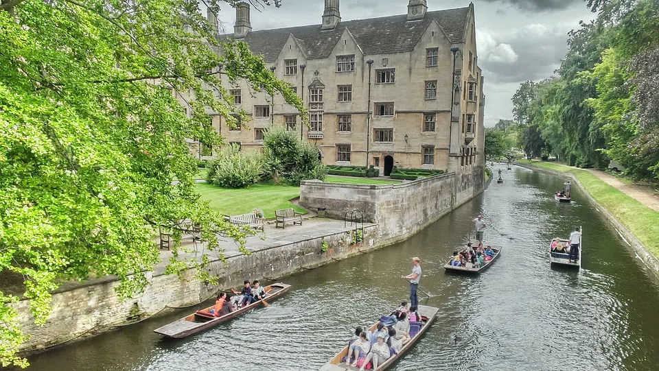 Cambridge: Beyond the University