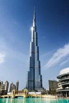 Top 10 Tallest Buildings in the World - Infographic