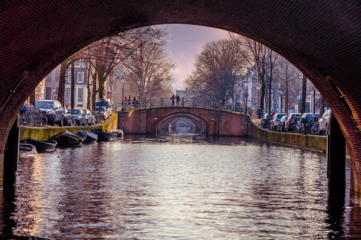 amsterdam canal day