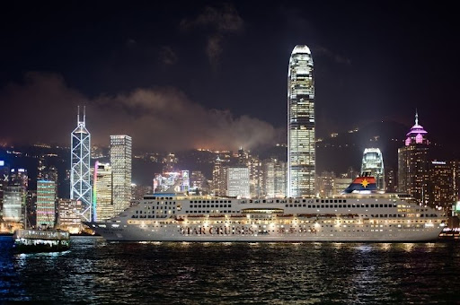 Victoria Harbour Cruise in Hong Kong