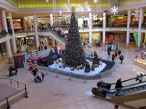 Staten Island Mall, New York