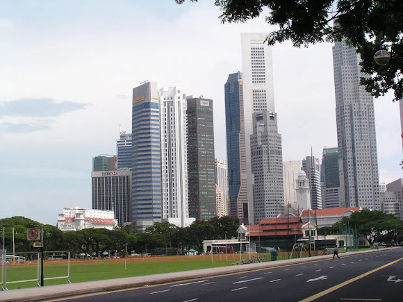 why we love singapore 