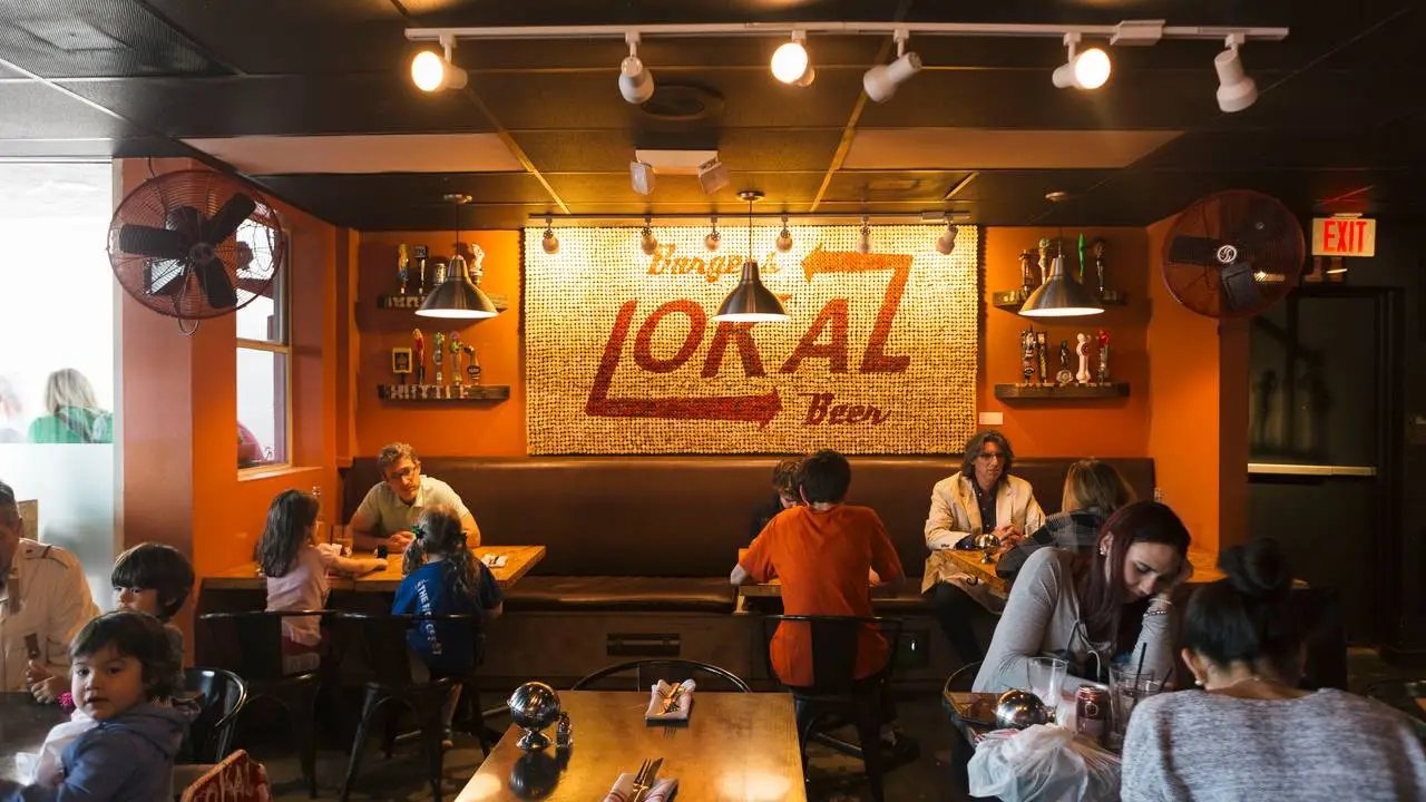 Lokal