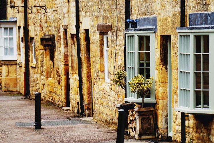  Explore Stratford Town Walk