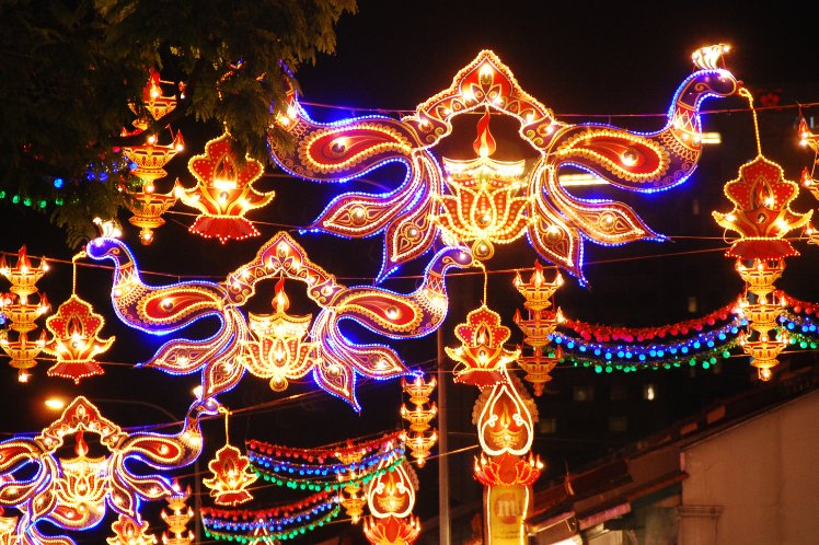 River Hongbao Festival decoration