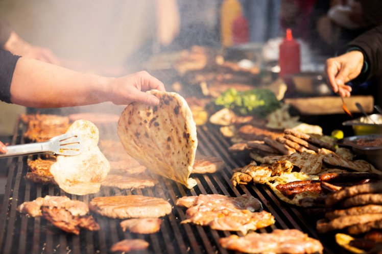 Food scenes in Dubai