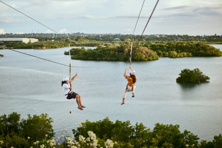 zipline in Dubai