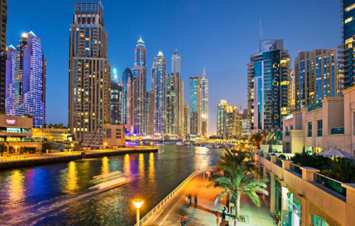 Nightlife in Deira