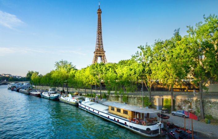 luxury holidays in paris