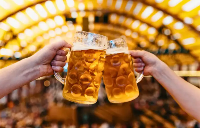 Oktoberfest 2025: Your Ultimate Guide & Where to Stay