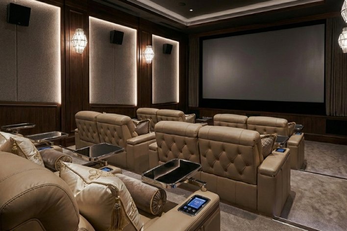 Embassy Diplomat Screens, Bangkok