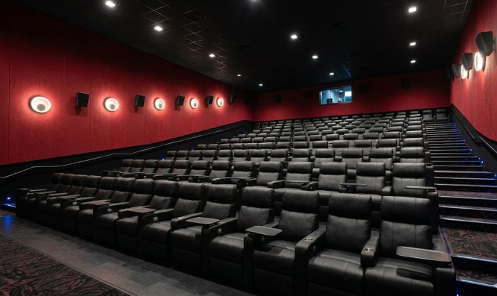 dinner movie theatres in NYC 