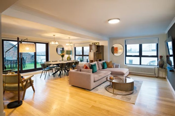 Monarch House Serviced Apartments - Living Area