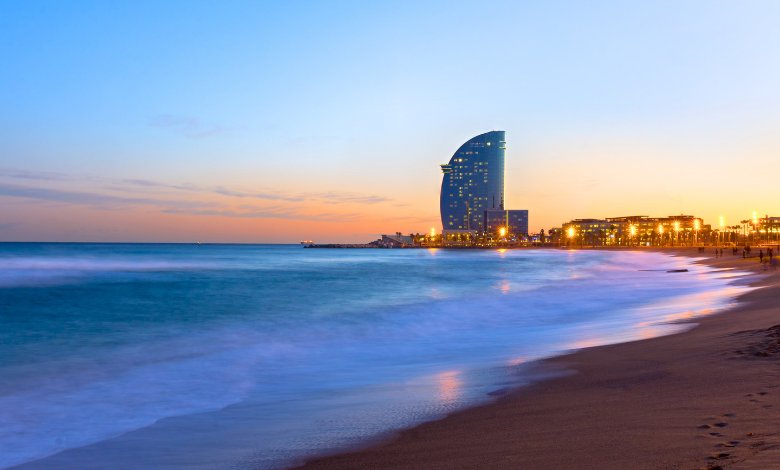 where to stay in barcelona for beaches