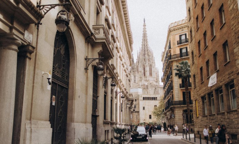 best neighborhoods to stay in barcelona