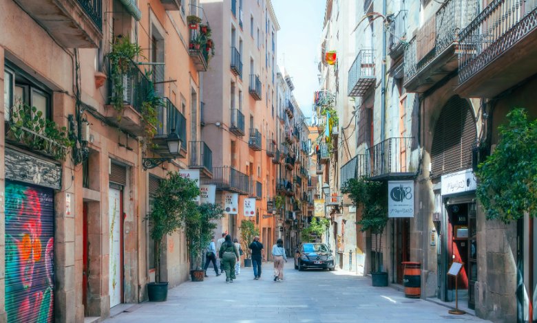 barcelona best places to stay for foodies