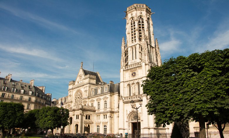 good districts to stay in paris for PFW 2026
