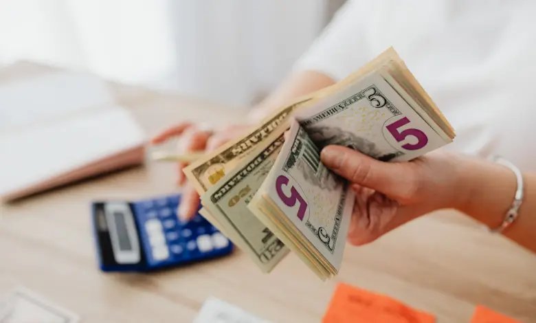 Serviced apartment rental payment and budgeting process