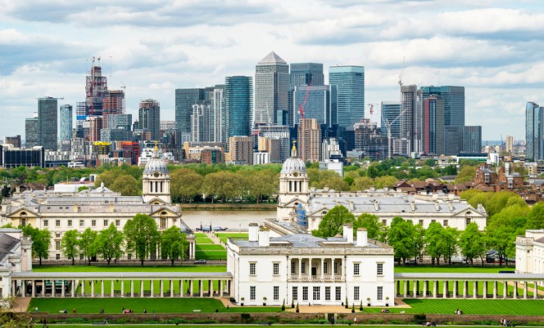 summer internship accommodation london