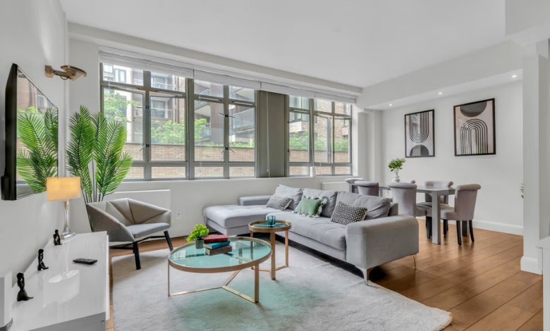 Where Should You Stay When Moving from Singapore to London?