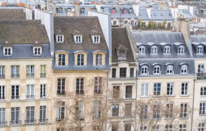 Discover Le Marais: A Walk Through Old Paris