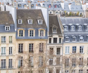 Discover Le Marais: A Walk Through Old Paris