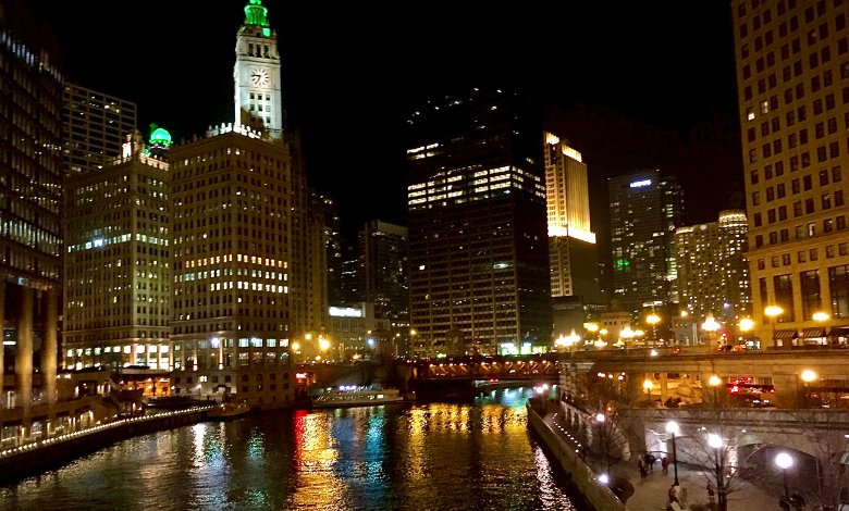 river north where to stay in chicago for halloween