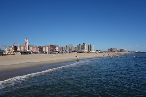 Manhattan Beach in Brooklyn 