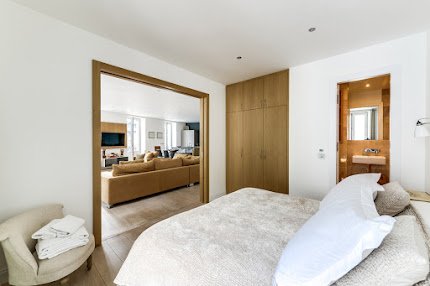 Elegant and Luxurious Chalet in the Center of Chamonix