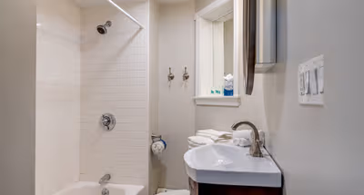 Battery Street Apartment