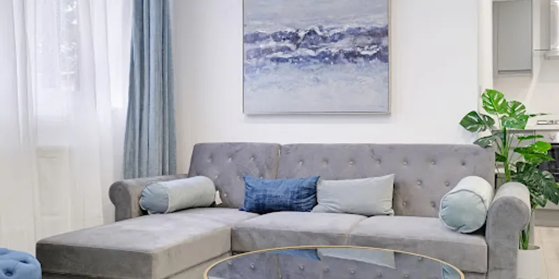 Living area at Luxury Heathrow 1 &amp; 2 Bedroom Apts, West Drayton FREE parking