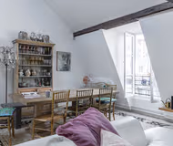 THE ARTSY NEIGHBORHOOD LOVED BY LOCALS & TOURISTS ALIKE-RUE DES GRANDS AUGUSTINS