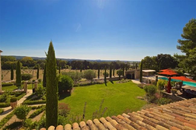 A Luxury Retreat in the Provence des Alpilles