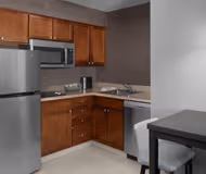 Middle Avenue Apartment