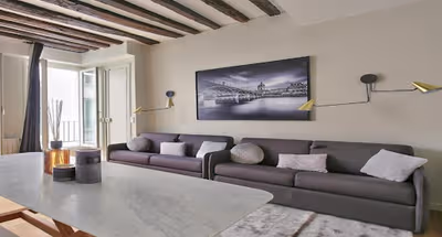 LIVE THE MARAIS, LIVE PARIS CENTER!CHRONICLE OF LIFEIN THE HISTORIC CENTER