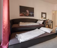Karolingerstraße Serviced Apartment