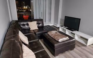 12 Avenue SW Apartment