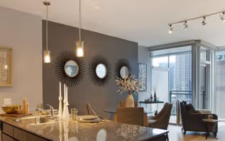 West Kinzie Apartments