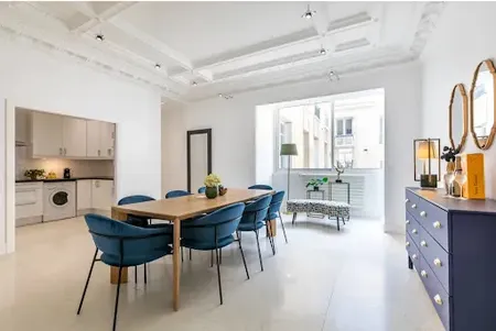 200 SQM HIGH END FASHION, AVENUE DES CHAMPS ELYSEES - A HAUTE COUTURE ABODE