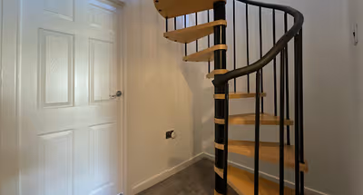 Large 4 double bedroomed townhouse in central