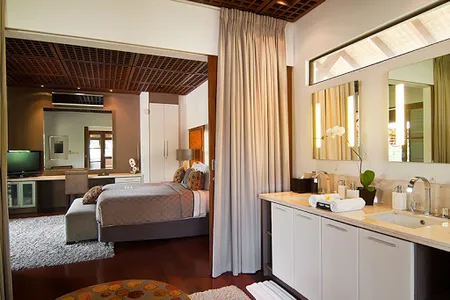 An Elegant and Stylish Windu Sari Villa