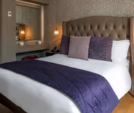 Superior bedroom in La Clef Louvre Serviced Apartment, Louvre