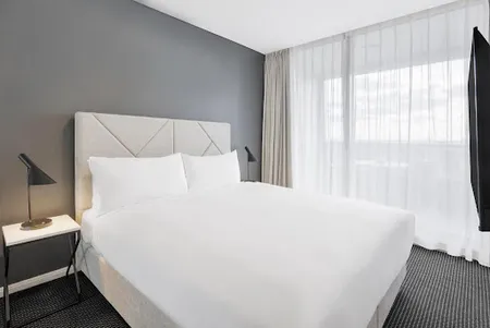 Defries Avenue Serviced Apartment