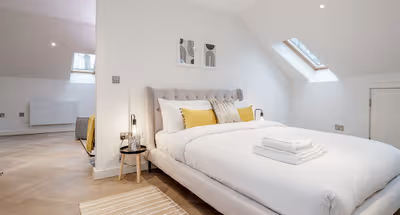 Newman Street Apartment in Fitzrovia