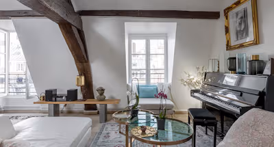 THE ARTSY NEIGHBORHOOD LOVED BY LOCALS & TOURISTS ALIKE-RUE DES GRANDS AUGUSTINS