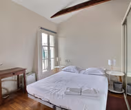 Luxury bedroom at Eiffel View Serviced Apartment, Palais-Bourbon