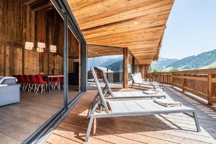 A PICTURE PERFECT ALPINE CHALET WITH UNIQUE INTERIOR IN MORZINE