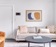 Lorimer Street Apartment